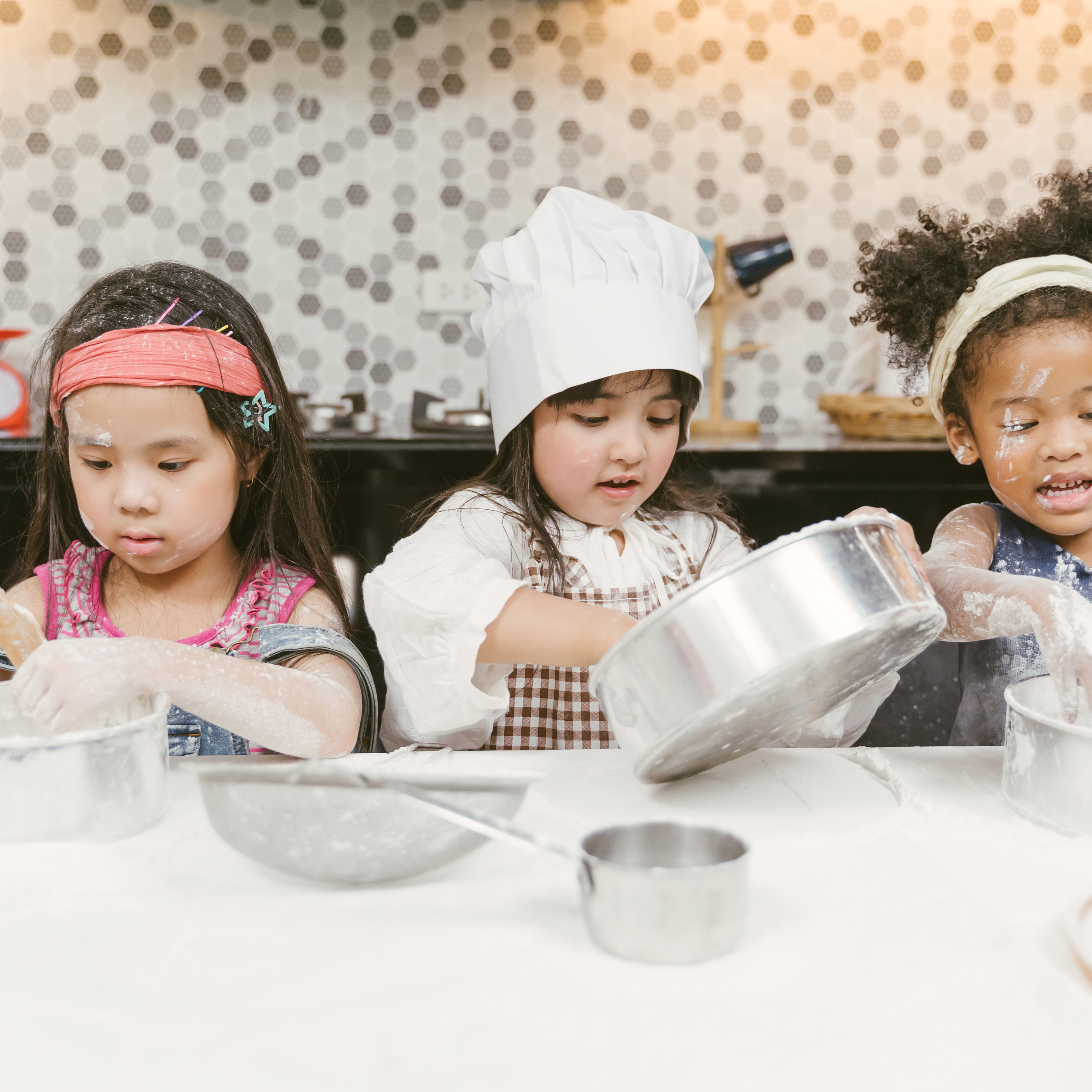👩🏽‍🍳✨ Casting Now: Chef Angels Season 2 with Celebrity Chef Maurice!